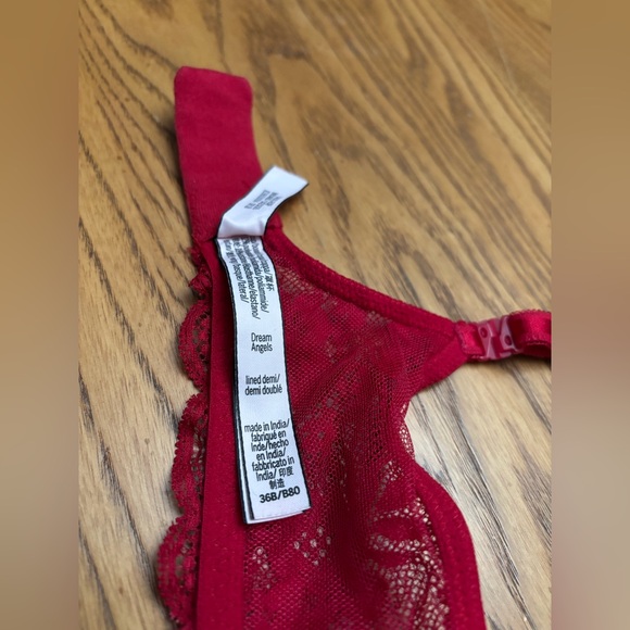 Victoria's Secret Red Lace Bra - Picture 5 of 6